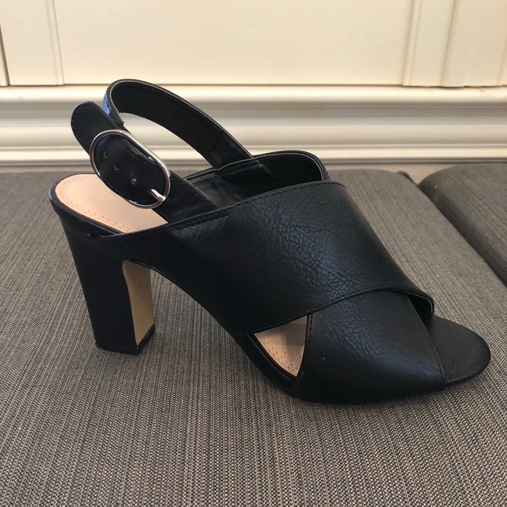Black heel, size 6.5